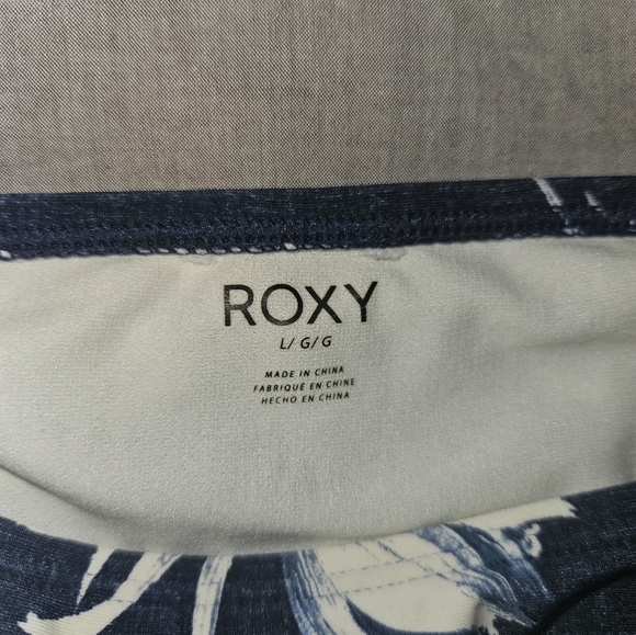 Bundle 5/$30   Roxy Bathing suit bottom - Picture 5 of 6